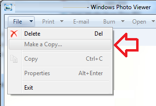 a window photo viewer with the delete button highlighted